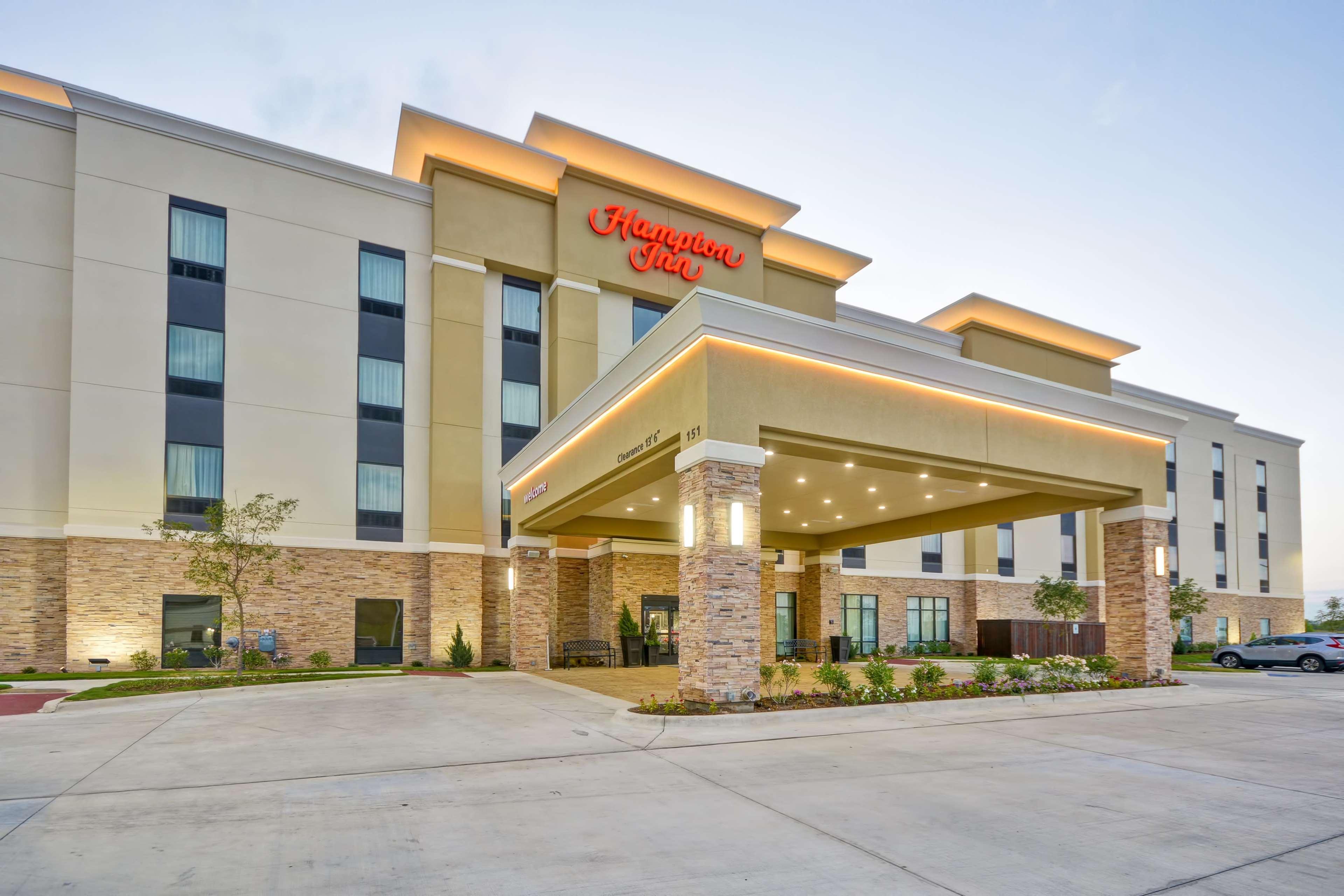 Hampton Inn Kyle Exterior photo