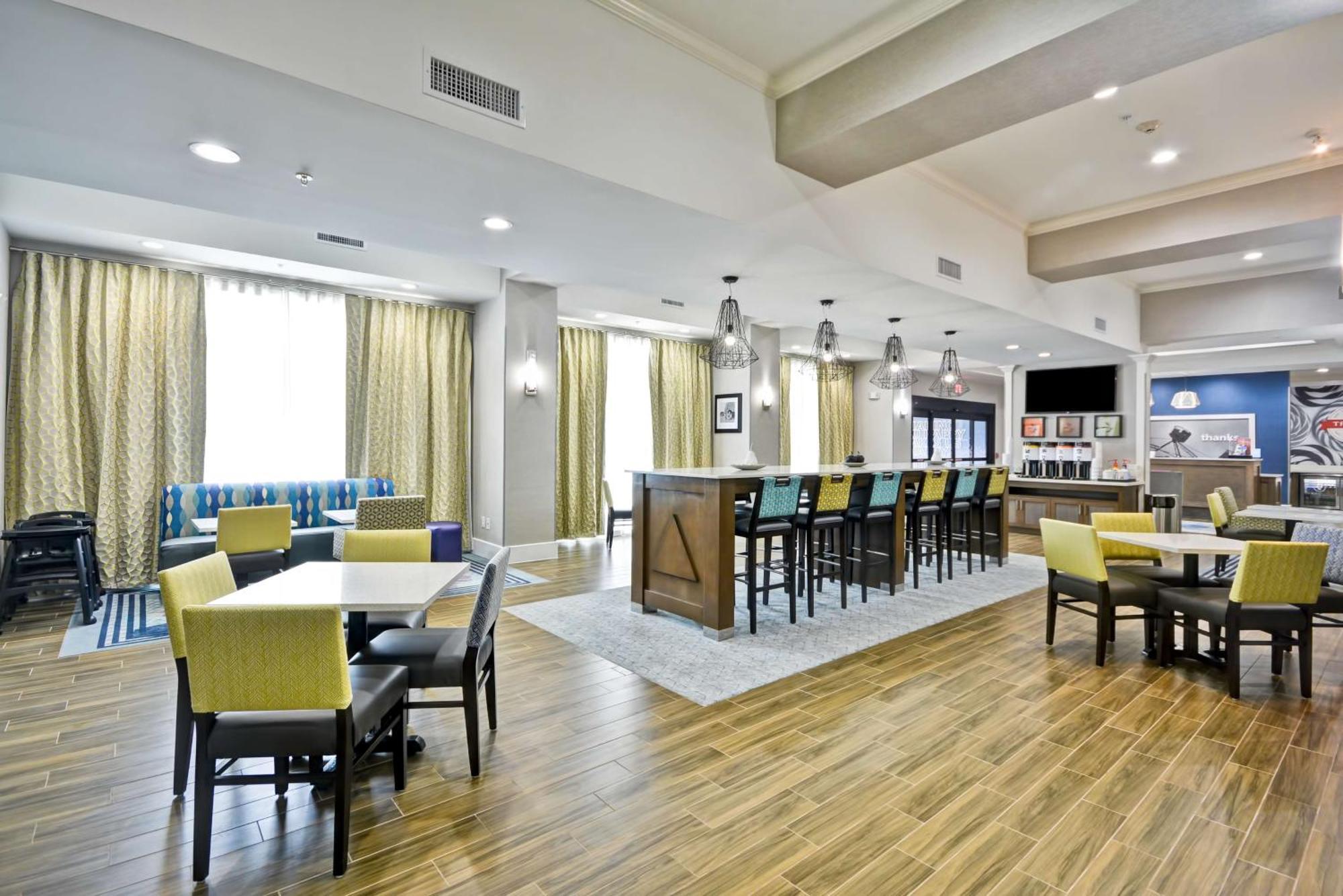 Hampton Inn Kyle Exterior photo
